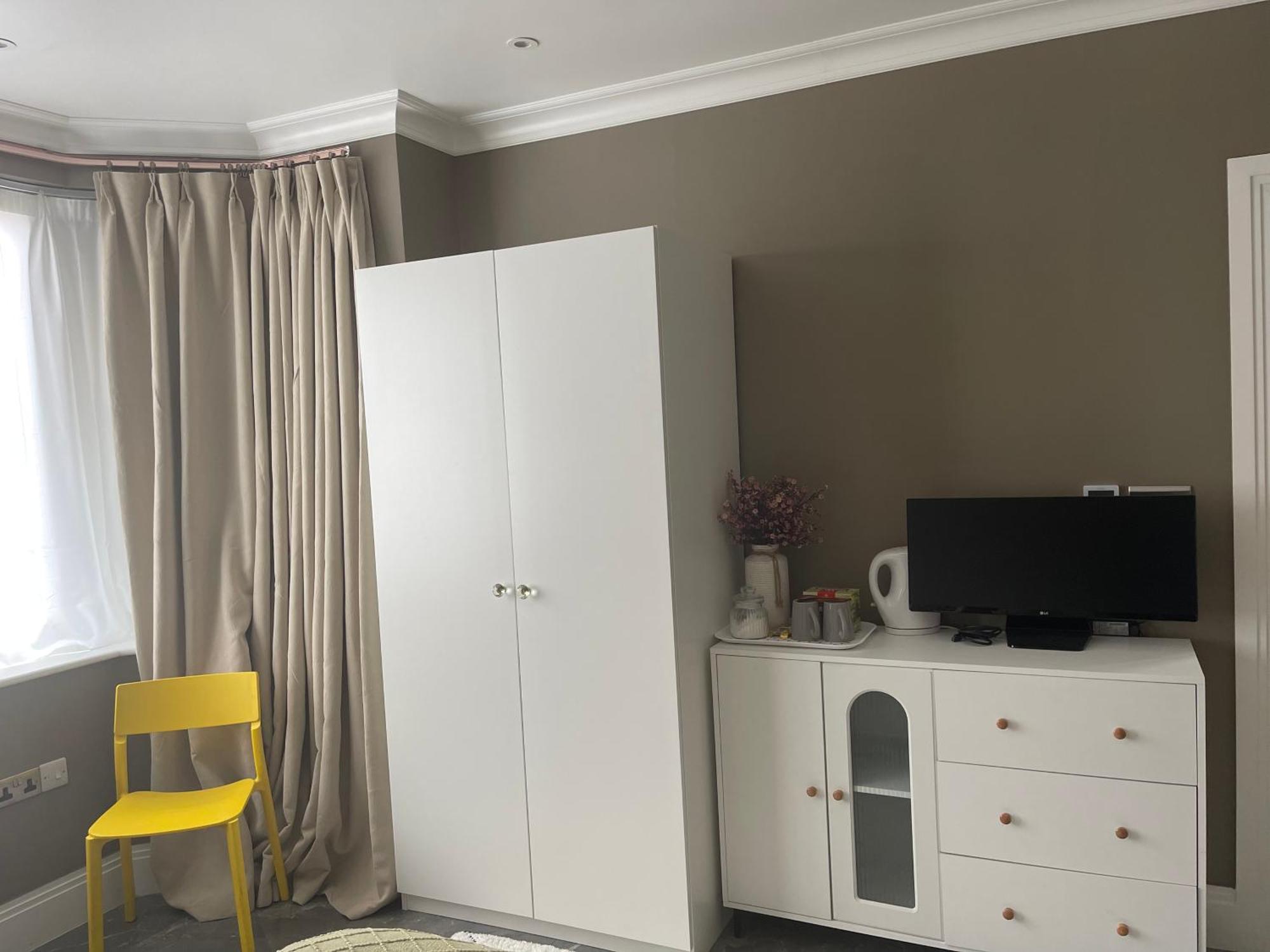 Modern Huge Double Room With Private Bathroom In Colindale Edgware Exterior foto